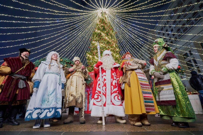 Москвичам рассказали о программе площадок «Путешествие в Рождество» до 8 января