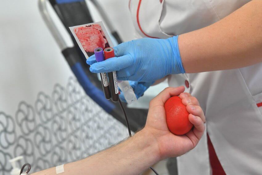 Доноры из МАИ сдали более 44 литров крови