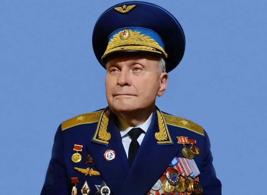Генерал-майор из района Сокол создавал музей авиации на Ходынском поле