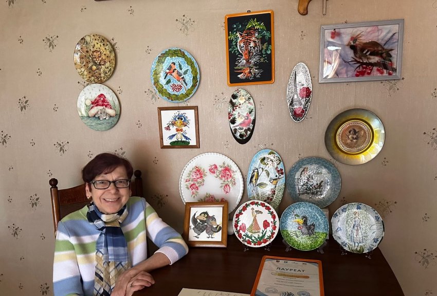 Пенсионерка из Коптева создаёт работы в технике декупажа