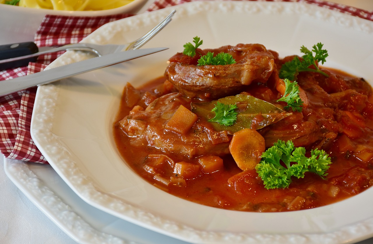 Говядина с овощами и творожным соусом | Север Столицы