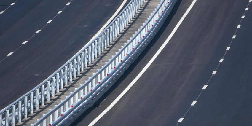 Андрей Бочкарёв: Около 100 км дорог построят в Москве за год
