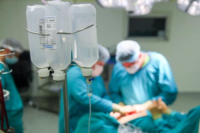 В Боткинской больнице в САО спасли пациента с редкой травмой