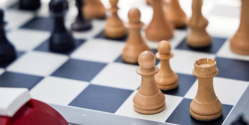 В столице проводится акция по сбору настольных игр для бойцов СВО в госпиталях